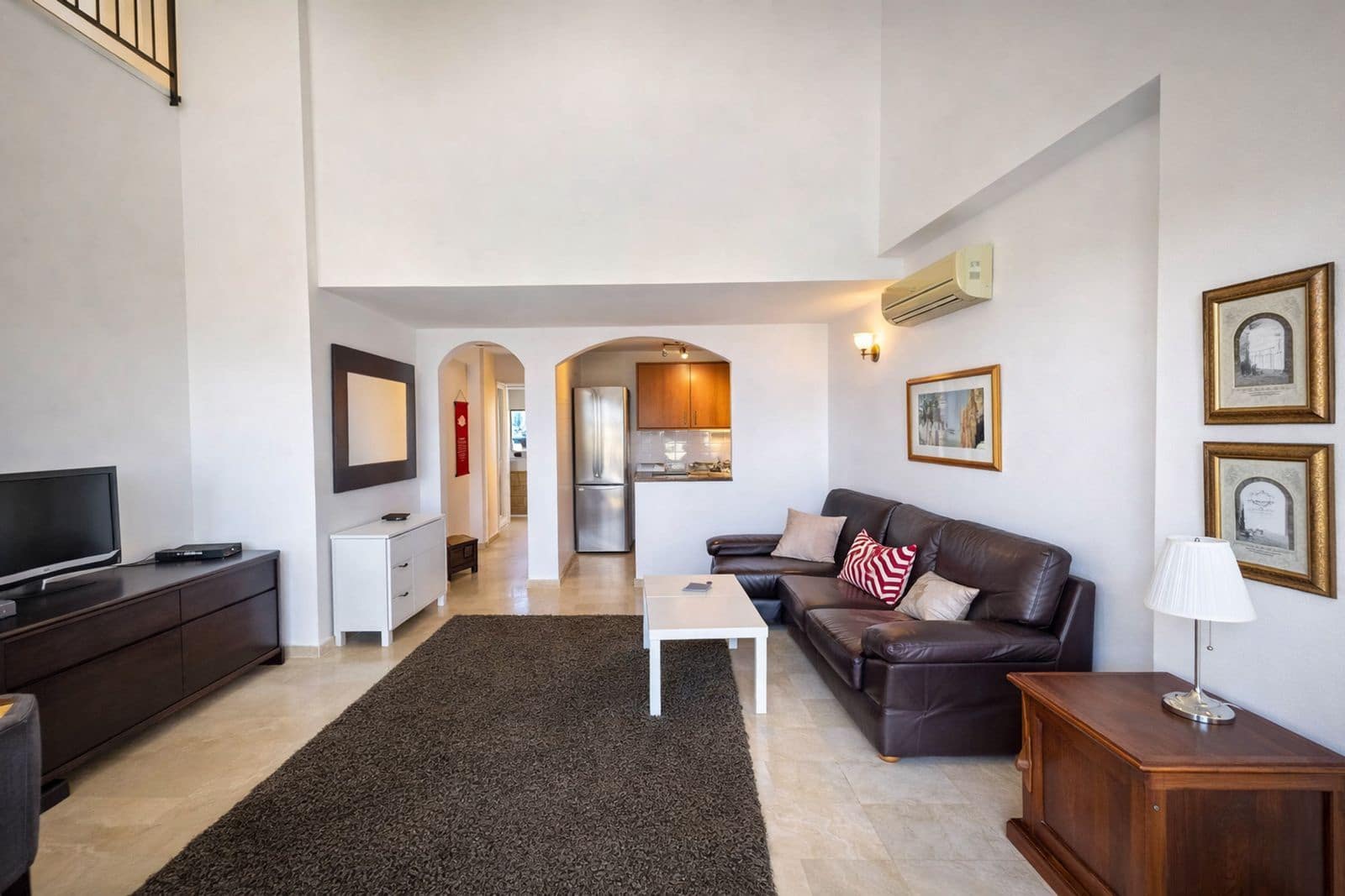 3 slaapkamer Penthouse te koop in La Duquesa / Puerto de la Duquesa met zwembad garage - € 325.000 (Ref: 9860025)