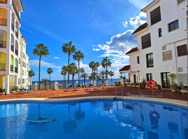 2 slaapkamer Appartement te koop in La Duquesa / Puerto de la Duquesa, Manilva met zwembad - € 380.000 (Ref: 9860328)
