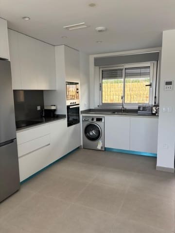 Appartement de 2 chambres à louer à Cancelada, Estepona avec piscine garage - 2 400 € (Ref: 9863606)