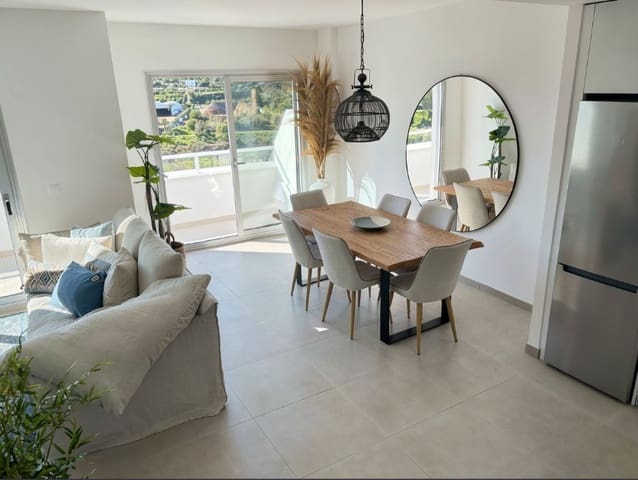Appartement de 2 chambres à louer à Cancelada, Estepona avec piscine garage - 2 400 € (Ref: 9863606)