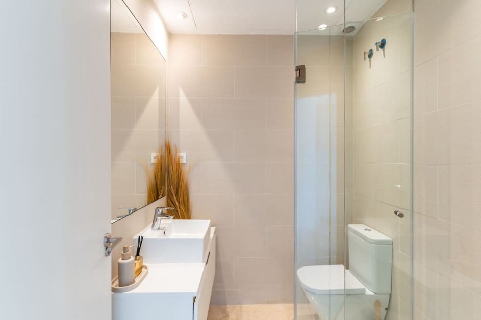 3 bedroom Apartment for rent in Benahavis with pool garage - € 3,500 (Ref: 9863607)