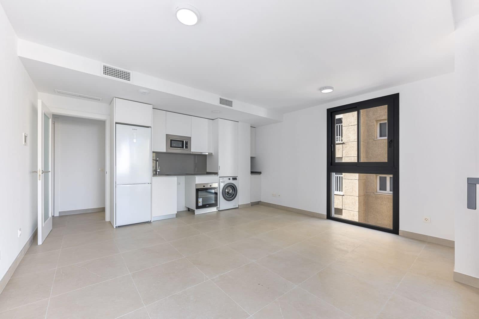 2 bedroom Apartment for sale in Estepona - € 450,000 (Ref: 9888335)
