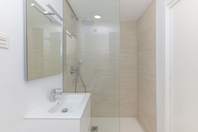2 bedroom Apartment for sale in Estepona - € 450,000 (Ref: 9888335)