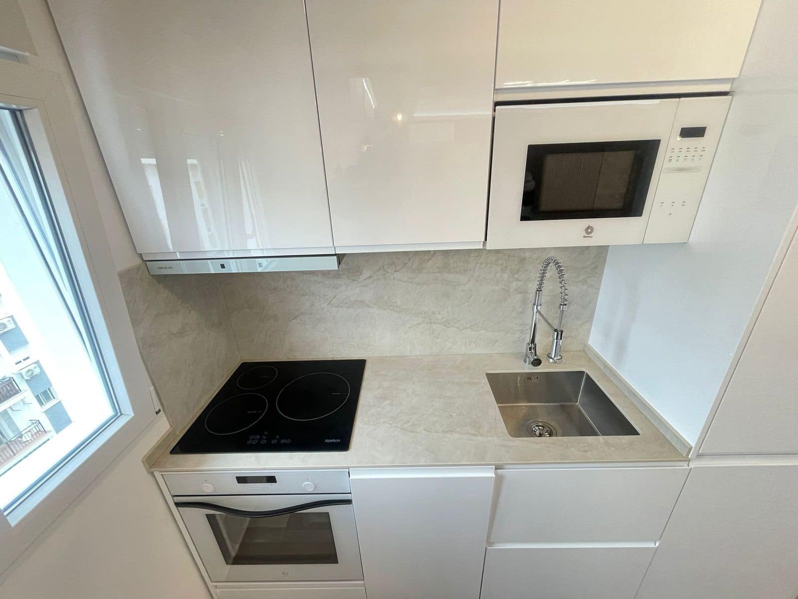 3 soverom Leilighet til salgs i Estepona - € 320 000 (Ref: 9889213)