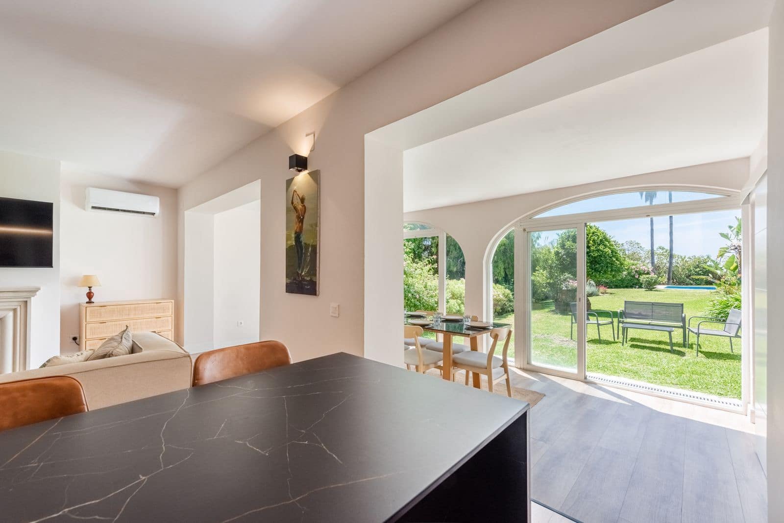 3 slaapkamer Appartement te koop in Atalaya-Isdabe met zwembad garage - € 385.000 (Ref: 9895022)