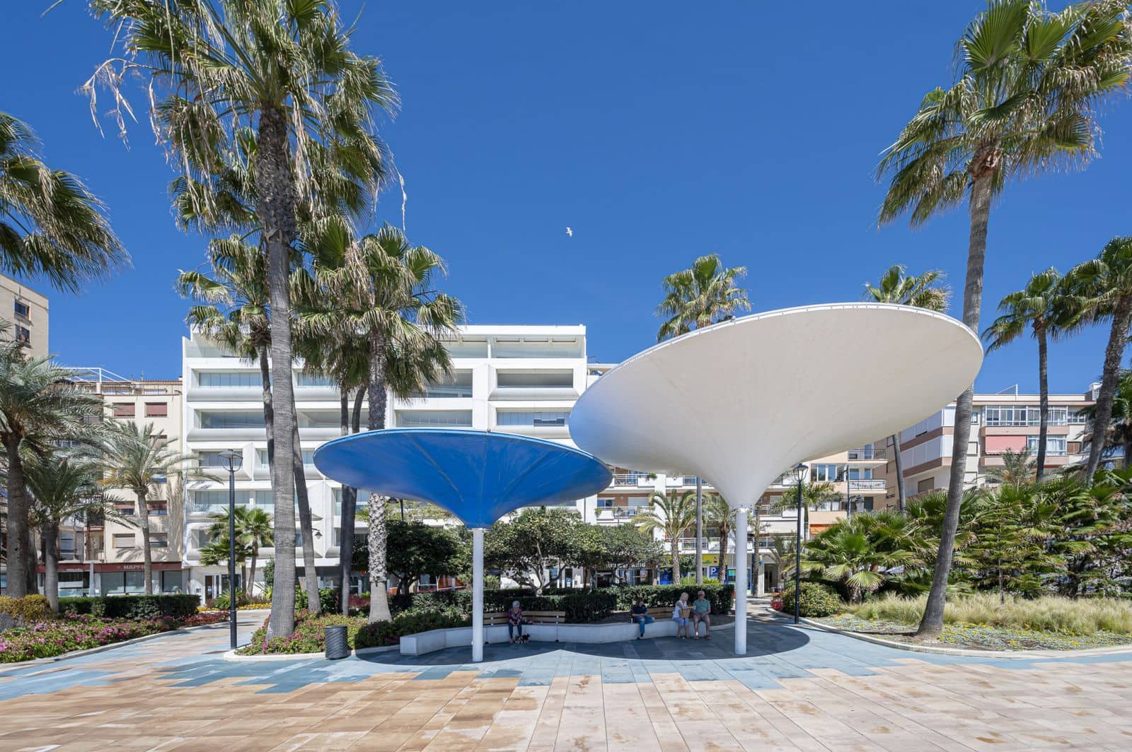 2 bedroom Apartment for sale in Estepona - € 450,000 (Ref: 9904671)