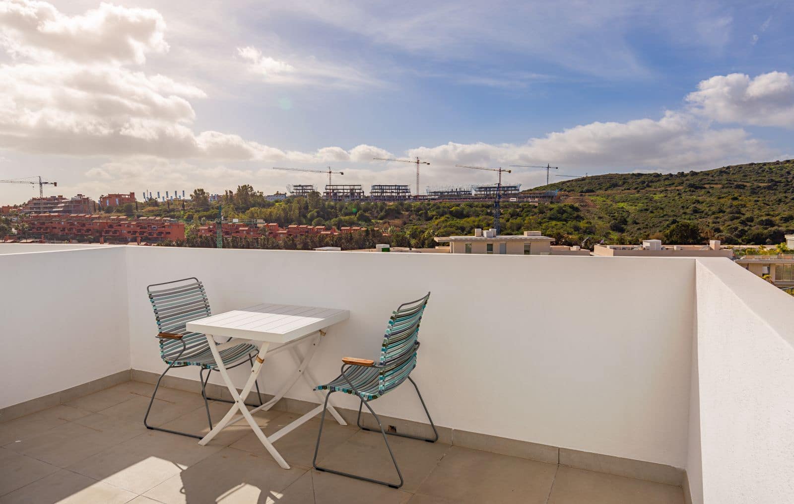 3 soverom Penthouse til salgs i Estepona med svømmebasseng garasje - € 465 000 (Ref: 9911542)