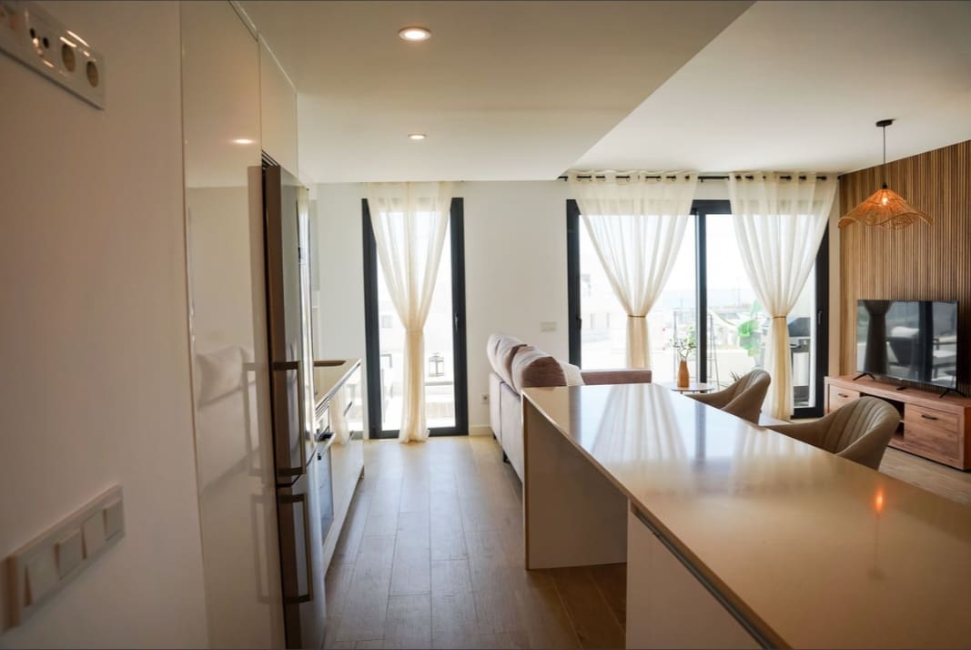 3 Zimmer Apartment zu verkaufen in Estepona mit Pool Garage - 420.000 € (Ref: 9911611)