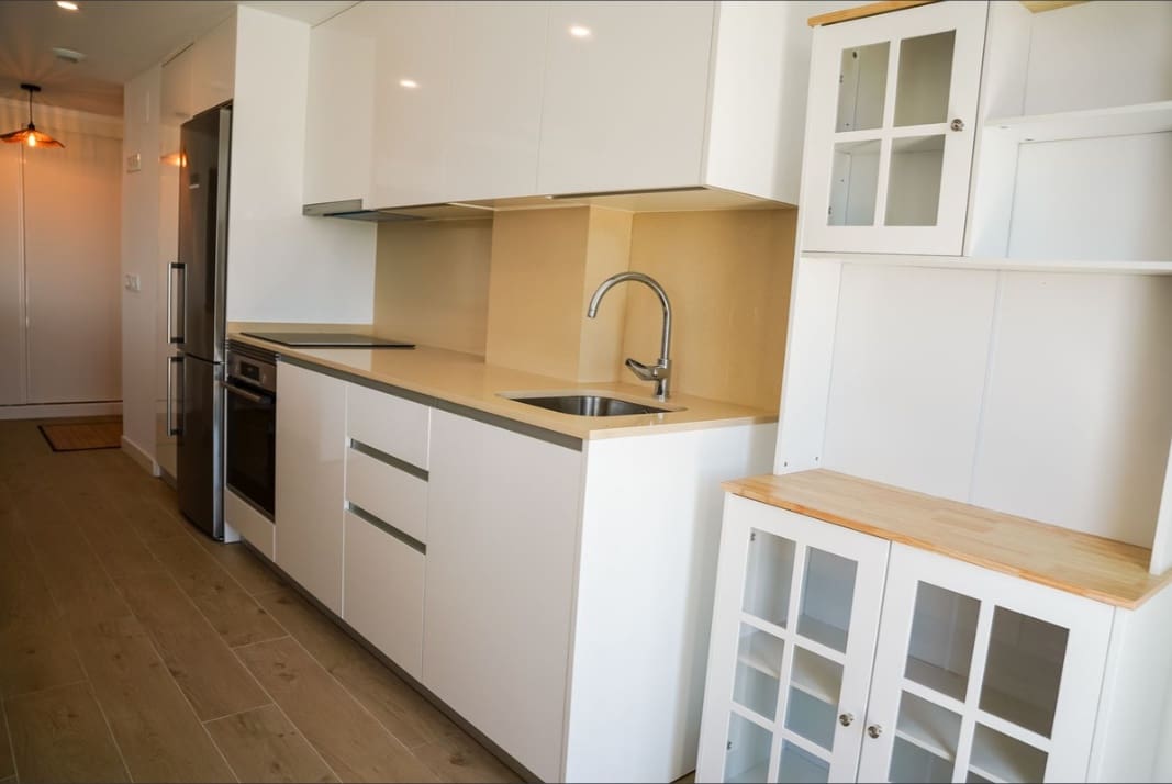 3 Zimmer Apartment zu verkaufen in Estepona mit Pool Garage - 420.000 € (Ref: 9911611)