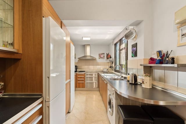 2 quarto Casa em Banda para venda em Atalaya-Isdabe, Estepona com piscina garagem - 350 000 € (Ref: 9914046)