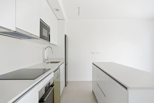 2 soveværelse Lejlighed til salg i Estepona med swimmingpool garage - € 439.000 (Ref: 9917264)