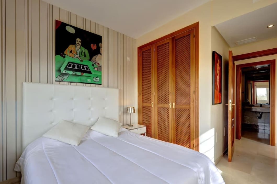 3 bedroom Apartment for rent in Costalita with pool garage - € 2,800 (Ref: 9929596)