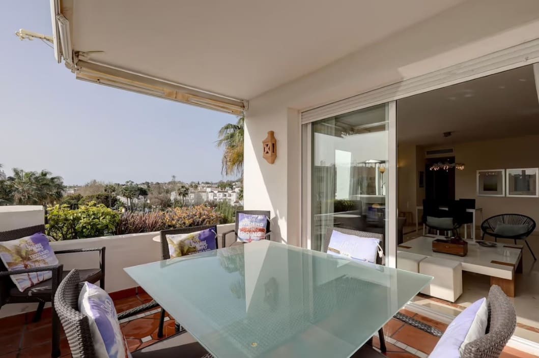 3 bedroom Apartment for rent in Costalita with pool garage - € 2,800 (Ref: 9929596)