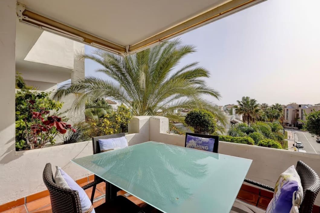 3 bedroom Apartment for rent in Costalita with pool garage - € 2,800 (Ref: 9929596)