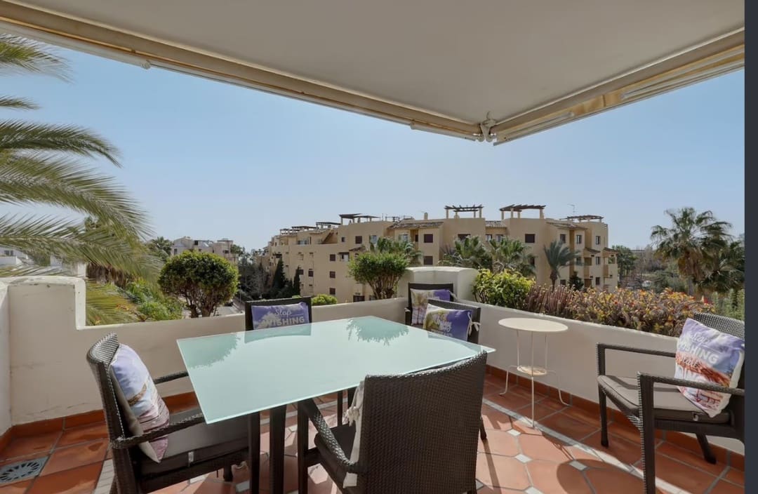 3 bedroom Apartment for rent in Costalita with pool garage - € 2,800 (Ref: 9929596)