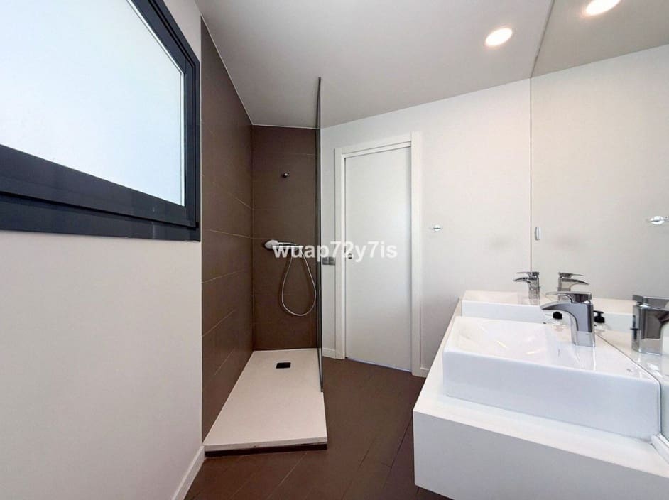 2 bedroom Townhouse for rent in Cancelada with pool garage - € 2,700 (Ref: 9929597)