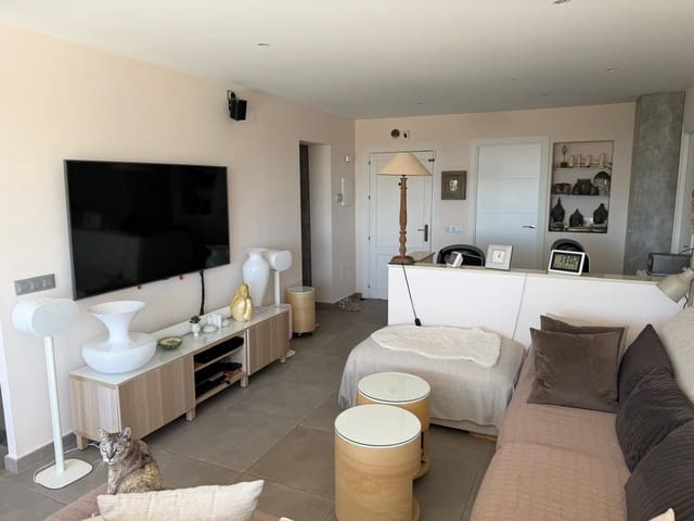 Ático de 2 habitaciones en Benahavís en venta con piscina - 499.000 € (Ref: 9942792)