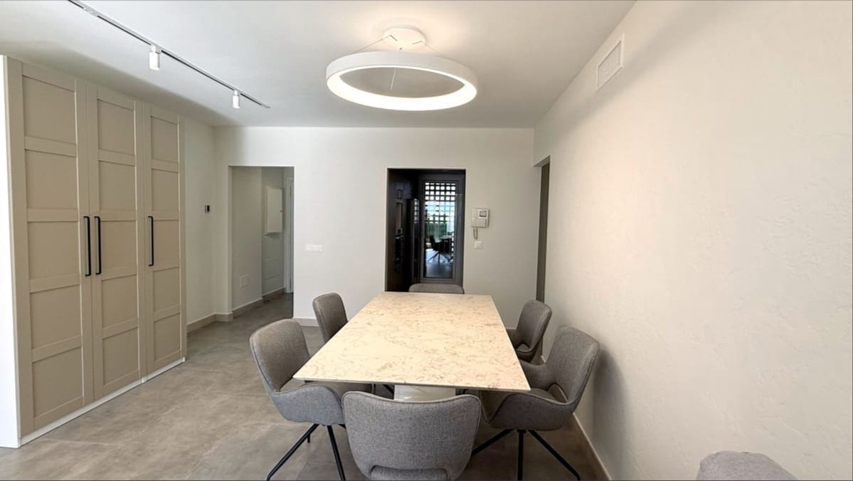 Apartamento de 2 habitaciones en El Paraiso en venta con piscina - 445.000 € (Ref: 9985279)