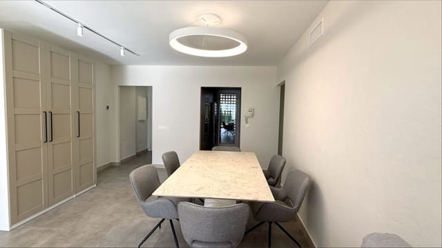 Apartamento de 2 habitaciones en El Paraiso, Estepona en venta con piscina - 445.000 € (Ref: 9985279)