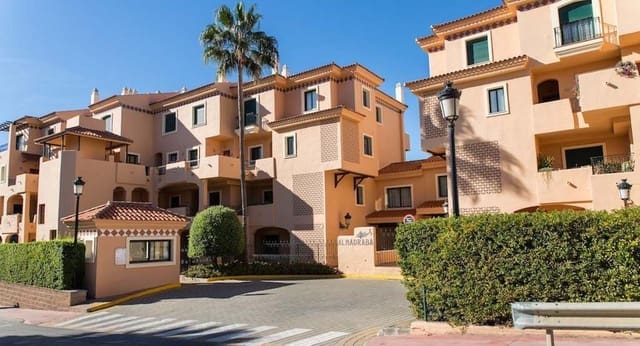 Ático de 3 habitaciones en La Duquesa / Puerto de la Duquesa, Manilva en venta con piscina - 335.000 € (Ref: 9987293)