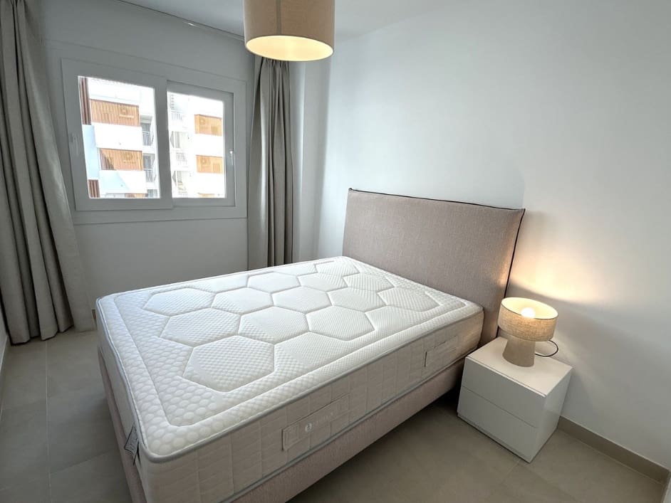 3 quarto Penthouse para arrendar em Fuengirola com piscina garagem - 2 650 € (Ref: 9991790)
