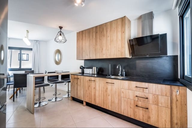 3 slaapkamer Huis te huur in El Paraiso, Estepona met zwembad garage - € 3.200 (Ref: 9994487)