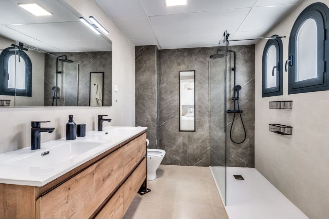 3 slaapkamer Huis te huur in El Paraiso met zwembad garage - € 3.200 (Ref: 9994487)