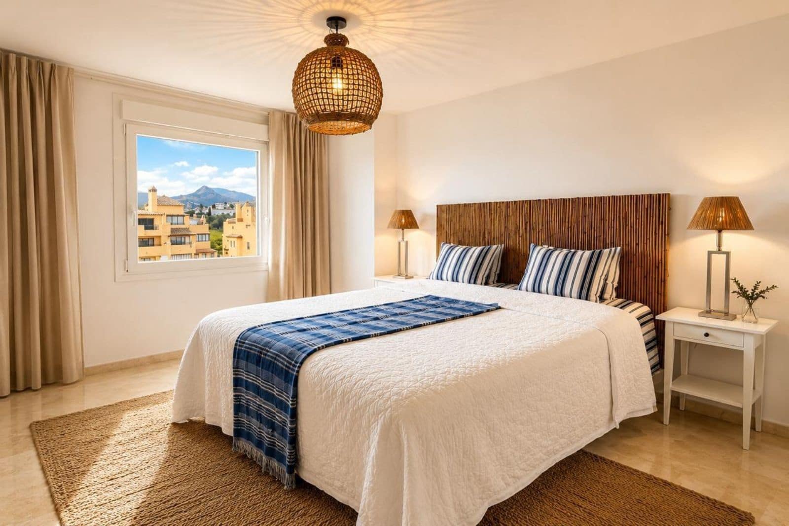 2 Zimmer Penthouse zu verkaufen in New Golden Mile mit Pool - 375.000 € (Ref: 9994503)