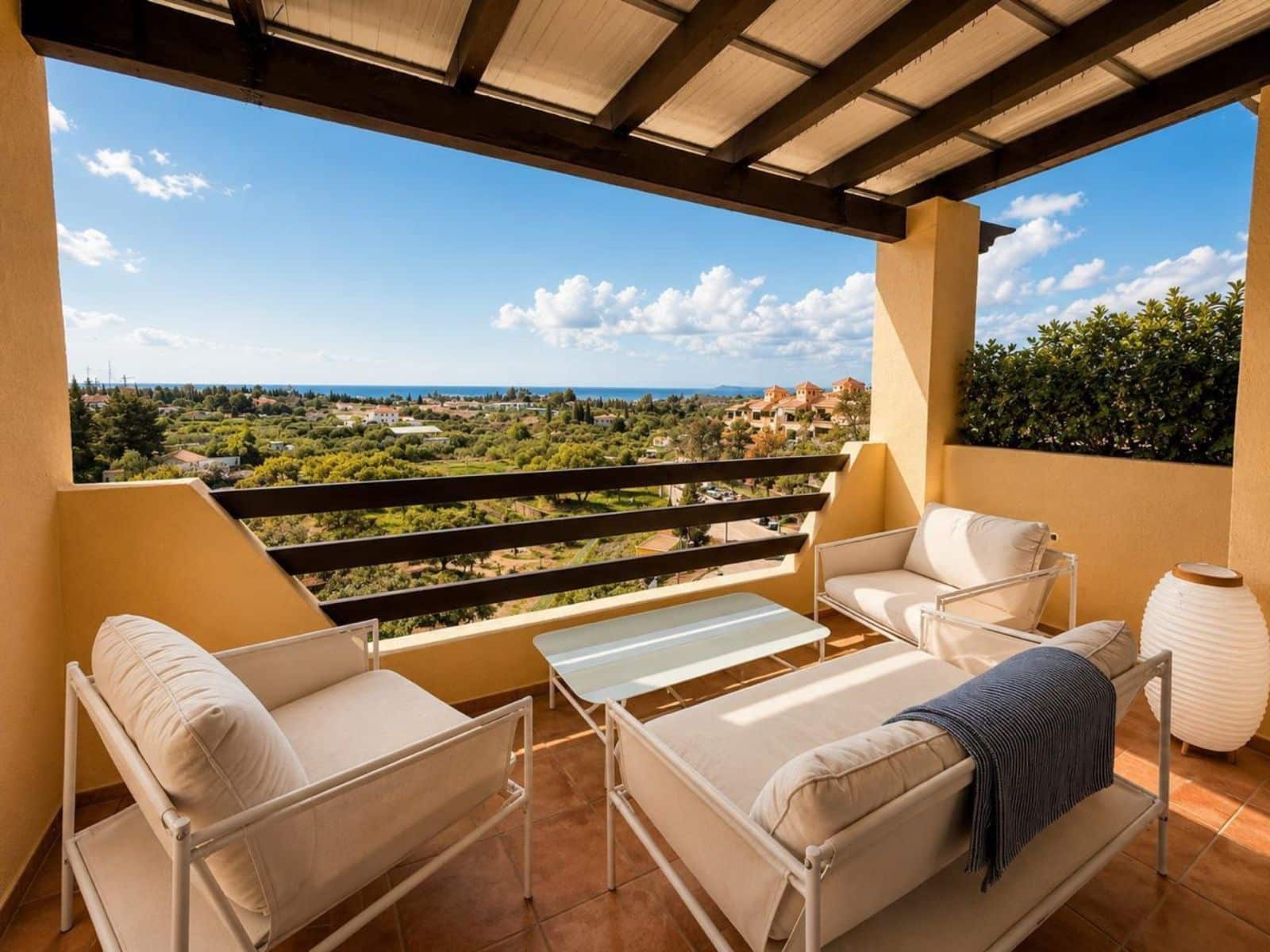 2 Zimmer Penthouse zu verkaufen in New Golden Mile mit Pool - 375.000 € (Ref: 9994503)