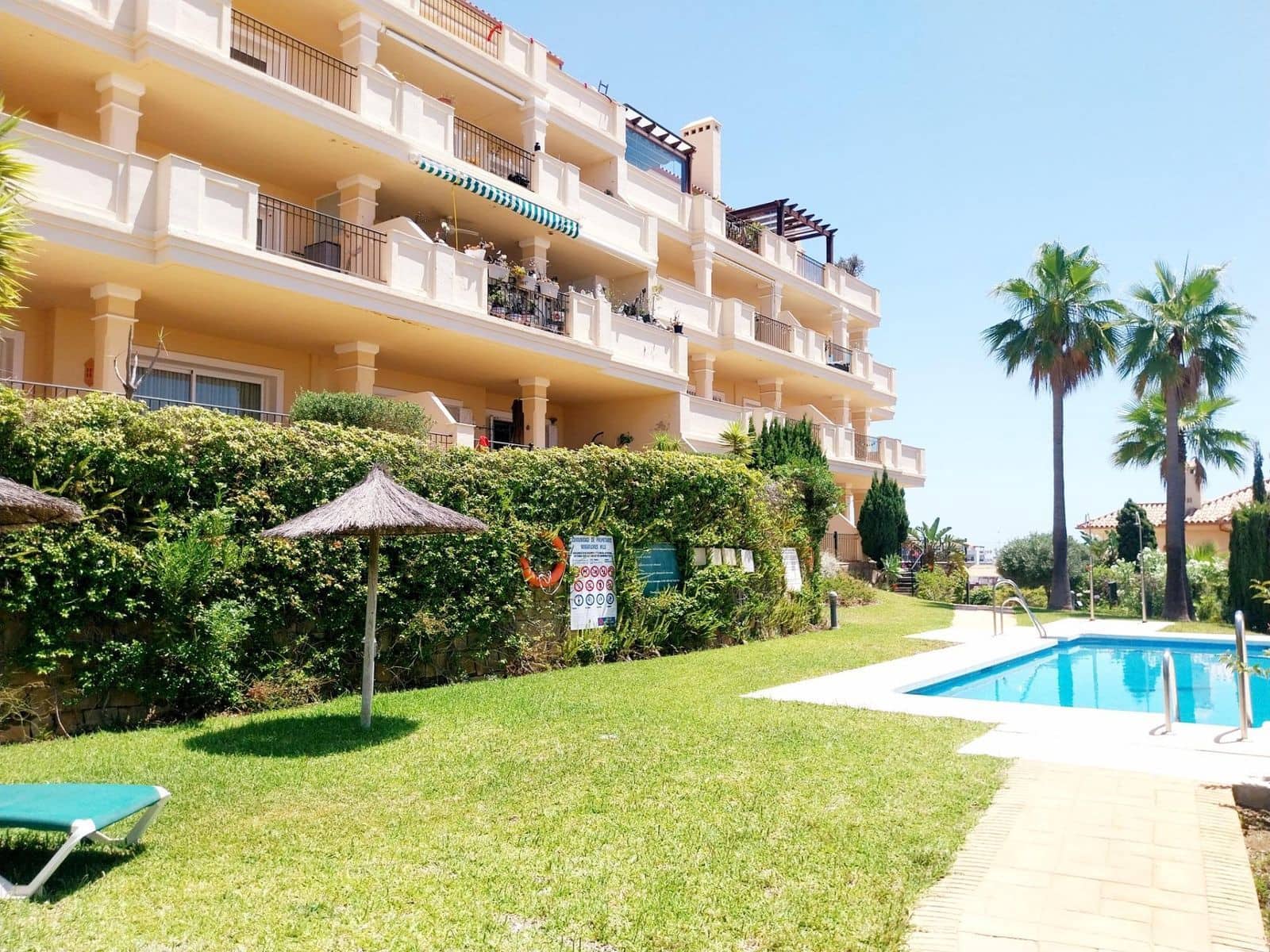 3 soveværelse Lejlighed til salg i Riviera del Sol med swimmingpool garage - € 395.000 (Ref: 9994526)