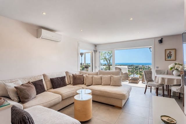 2 bedroom Apartment for sale in Los Almendros, Málaga city with pool - € 499,000 (Ref: 9994533)