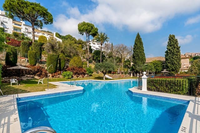 2 bedroom Apartment for sale in Los Almendros, Málaga city with pool - € 499,000 (Ref: 9994533)