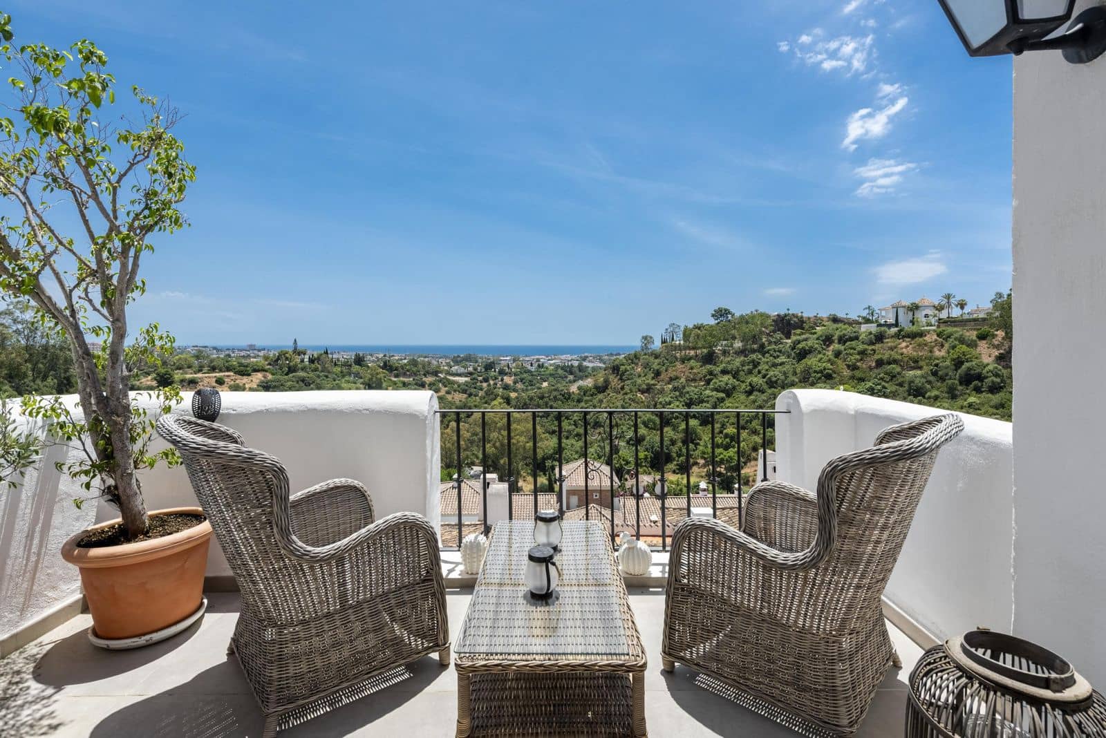 2 bedroom Apartment for sale in Puerto de la Torre with pool - € 499,000 (Ref: 9994533)