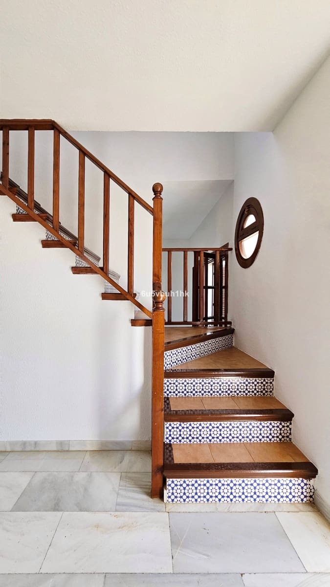 2 soverom Hus til salgs i Estepona med svømmebasseng - € 469 000 (Ref: 9994598)