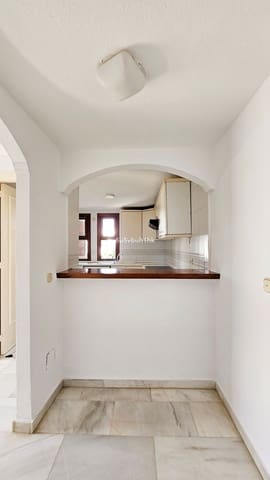 2 soverom Hus til salgs i Estepona med svømmebasseng - € 469 000 (Ref: 9994598)