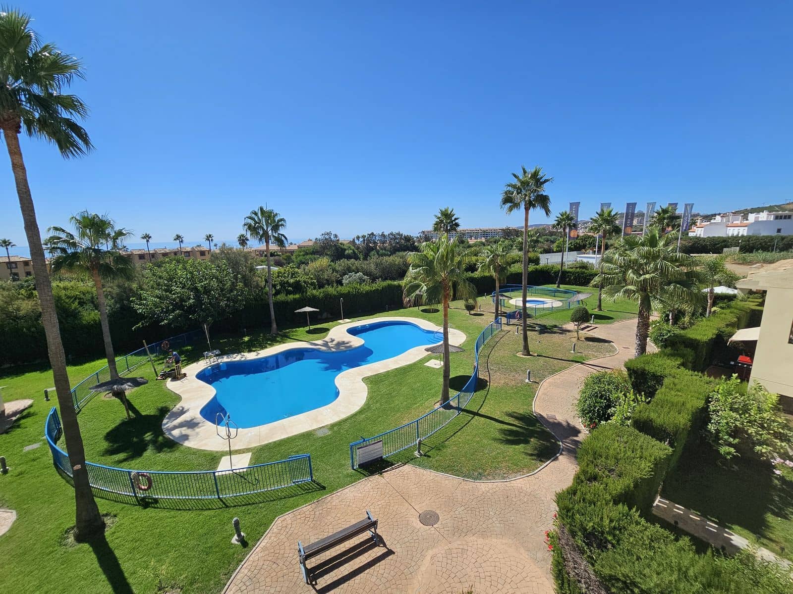 3 soverom Penthouse til salgs i Casares med svømmebasseng garasje - € 399 000 (Ref: 9994658)