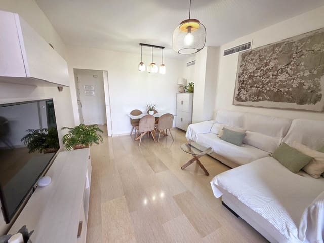 Apartamento de 3 habitaciones en La Duquesa / Puerto de la Duquesa, Manilva en venta con piscina garaje - 480.000 € (Ref: 9994666)