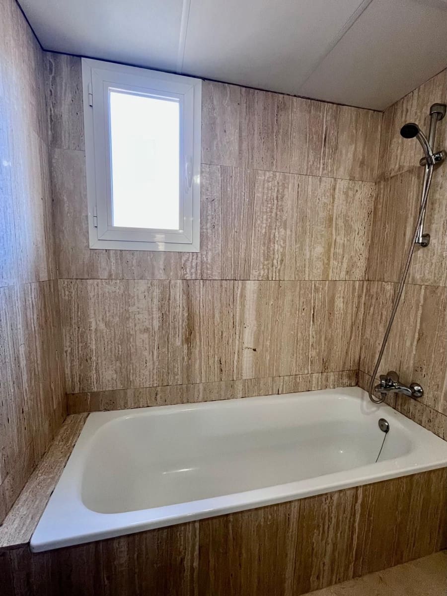 2 soverom Penthouse til salgs i Elviria med svømmebasseng - € 425 000 (Ref: 9995231)