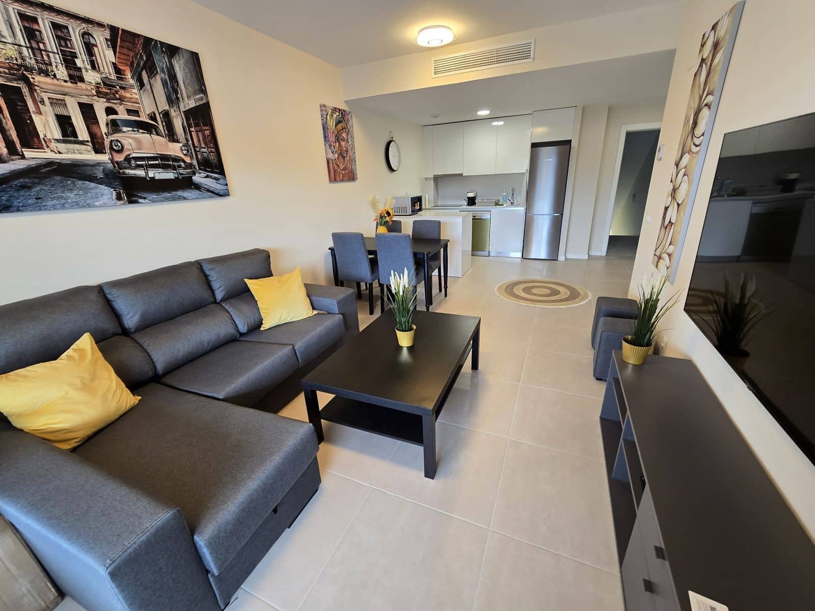 2 bedroom Apartment for sale in Estepona with pool garage - € 395,000 (Ref: 9995243)