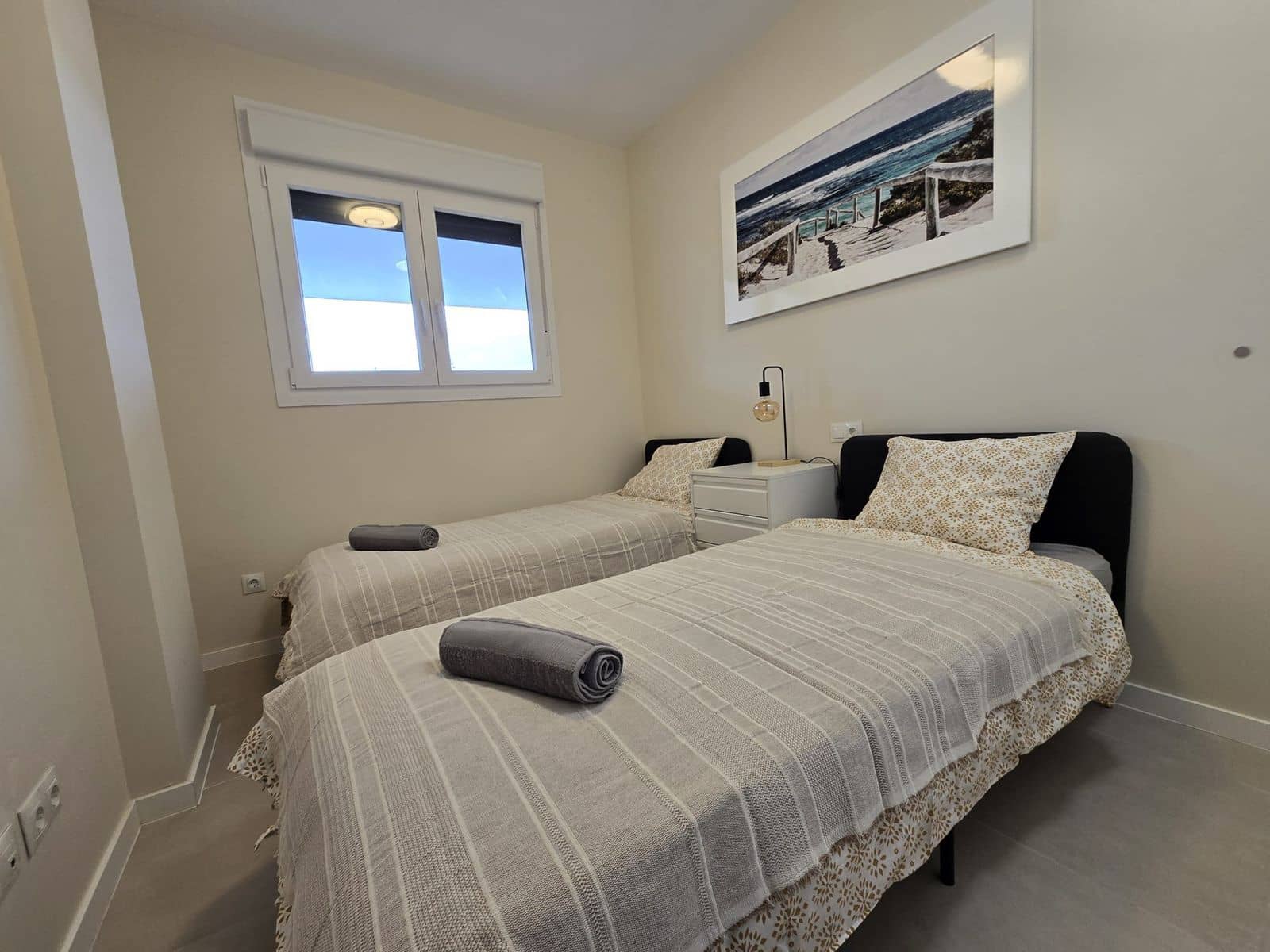 2 bedroom Apartment for sale in Estepona with pool garage - € 395,000 (Ref: 9995243)