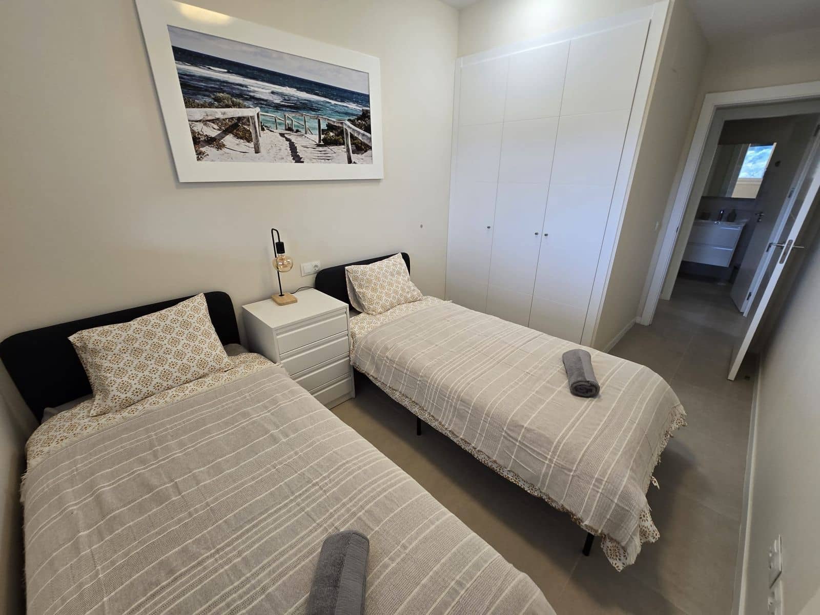 2 bedroom Apartment for sale in Estepona with pool garage - € 395,000 (Ref: 9995243)