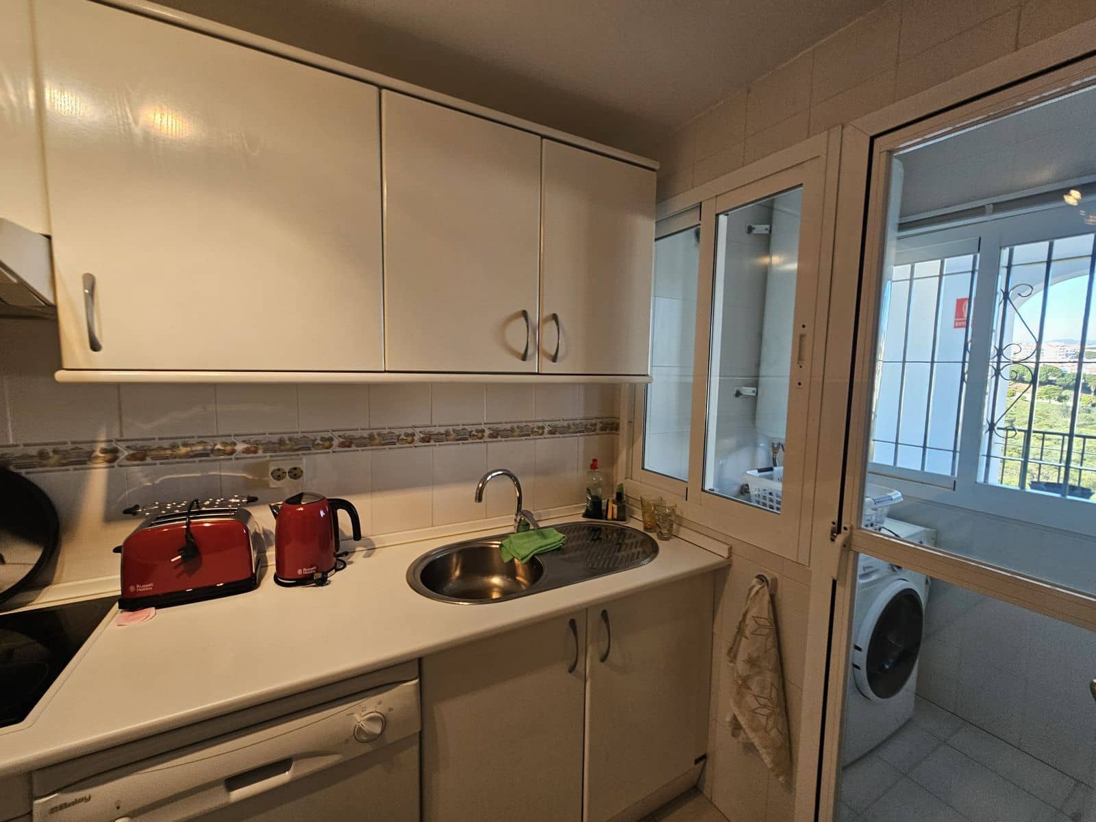 Apartamento de 3 habitaciones en Málaga ciudad en venta con piscina garaje - 495.000 € (Ref: 9995244)