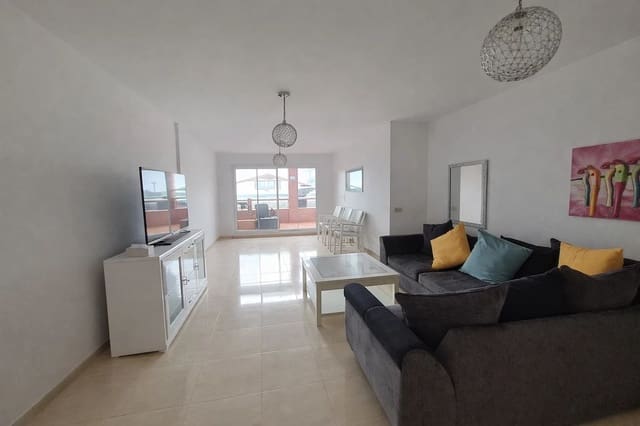 Apartamento de 3 habitaciones en La Duquesa / Puerto de la Duquesa, Manilva en venta con piscina garaje - 345.000 € (Ref: 9995276)