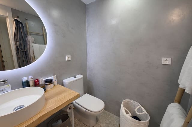 2 soveværelse Penthouse til salg i La Cala de Mijas, Mijas med swimmingpool garage - € 450.000 (Ref: 9995292)