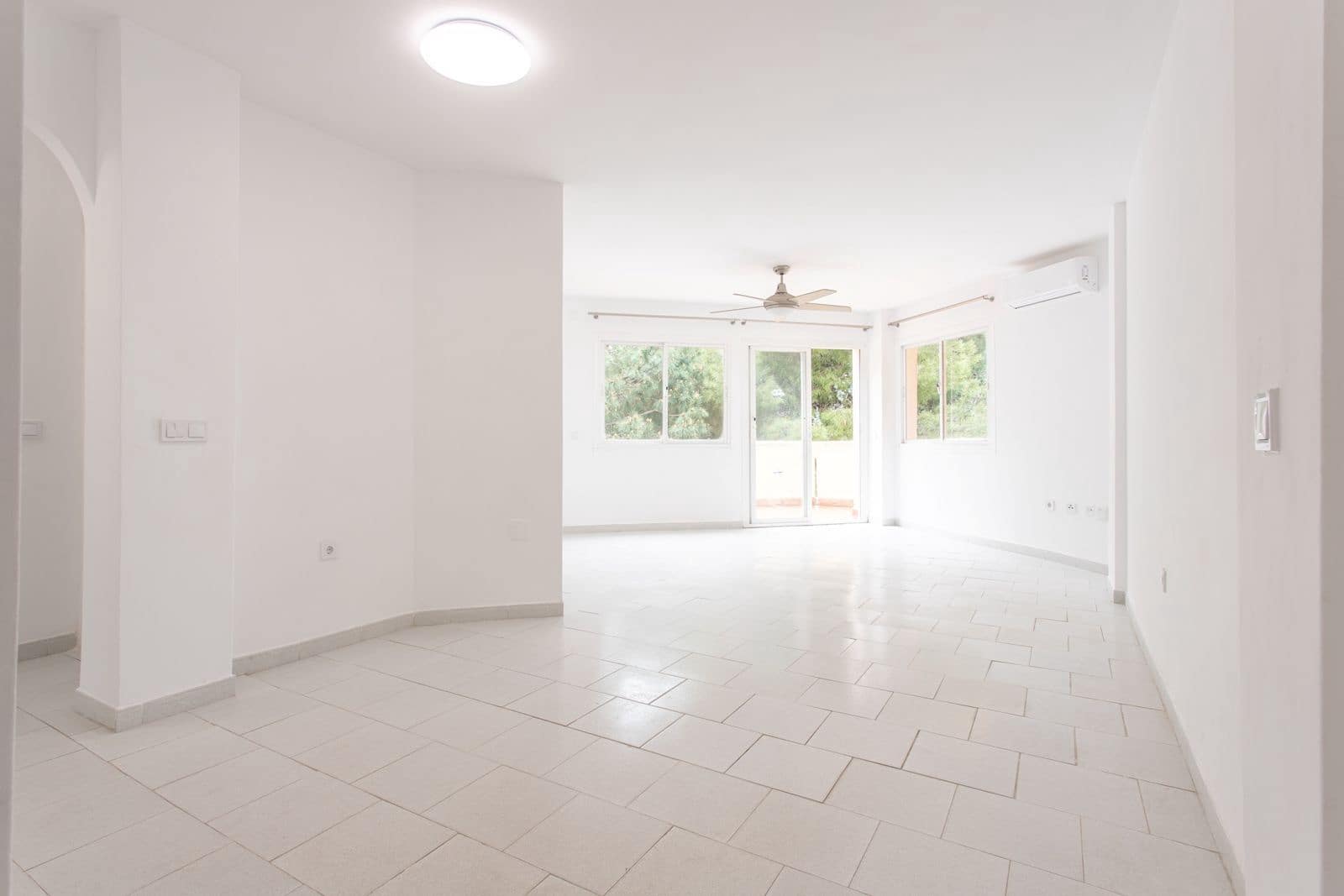 3 soverom Leilighet til salgs i Riviera del Sol med svømmebasseng garasje - € 294 950 (Ref: 9995310)