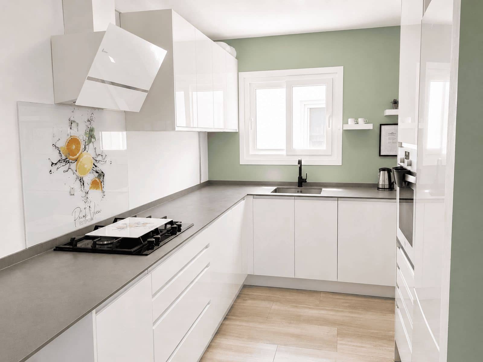 3 soveværelse Penthouse til salg i Estepona - € 399.000 (Ref: 9995324)