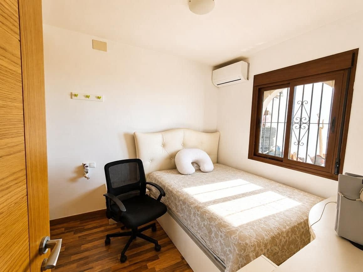 Apartamento de 4 habitaciones en Riviera del Sol en venta con piscina garaje - 385.000 € (Ref: 9995332)