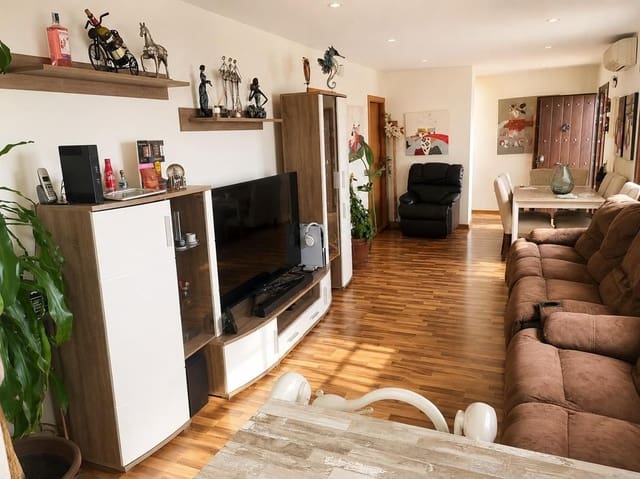 Apartamento de 4 habitaciones en Riviera del Sol, Mijas en venta con piscina garaje - 385.000 € (Ref: 9995332)