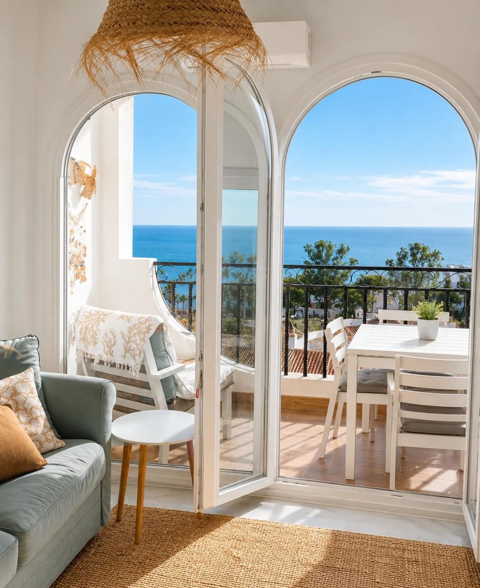 Apartamento de 2 habitaciones en Málaga ciudad en venta con piscina - 389.000 € (Ref: 9995333)
