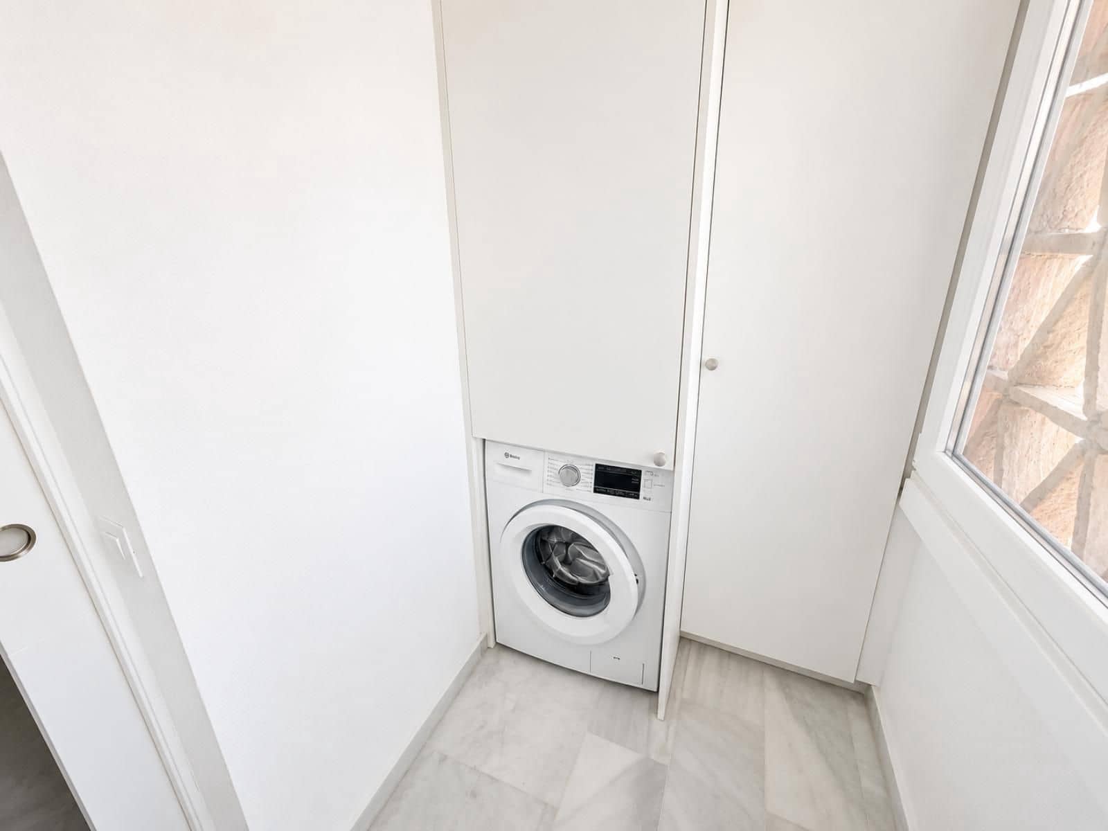 Apartamento de 2 habitaciones en Málaga ciudad en venta con piscina - 389.000 € (Ref: 9995333)